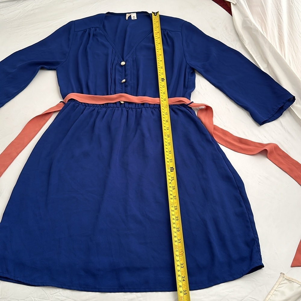 Francesca’s electric blue v-neck button front three quarter sleeve dress - Picture 5 of 12
